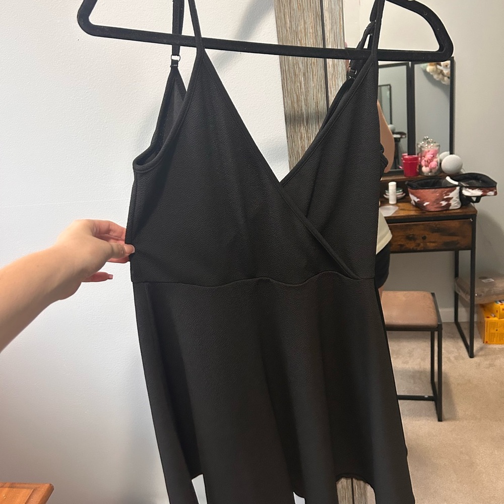 Black Sleeveless dress